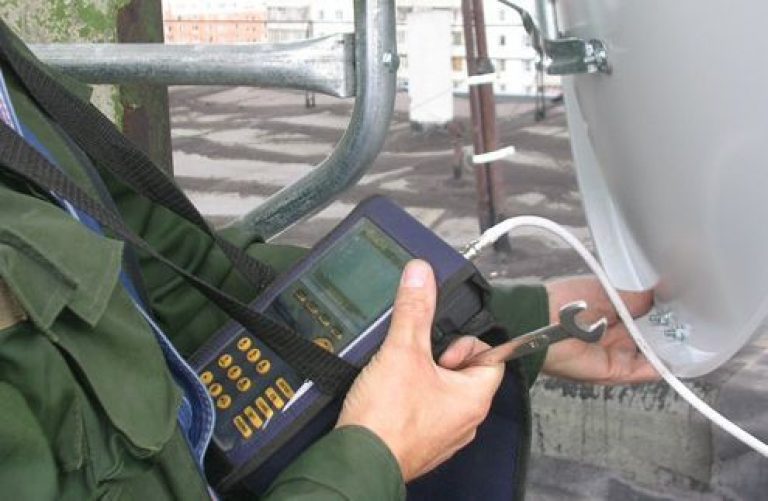 Установка спутниковой антенны в Пыти-Яхах в октябре